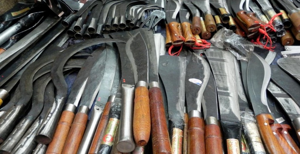 WHAT MAKES A GOOD MACHETE?