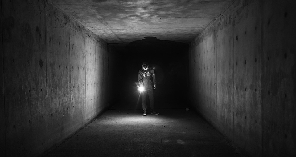 A Review Of Tactical Police Flashlights
