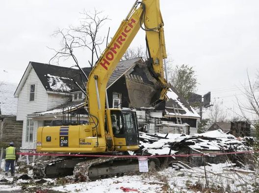 house demolition